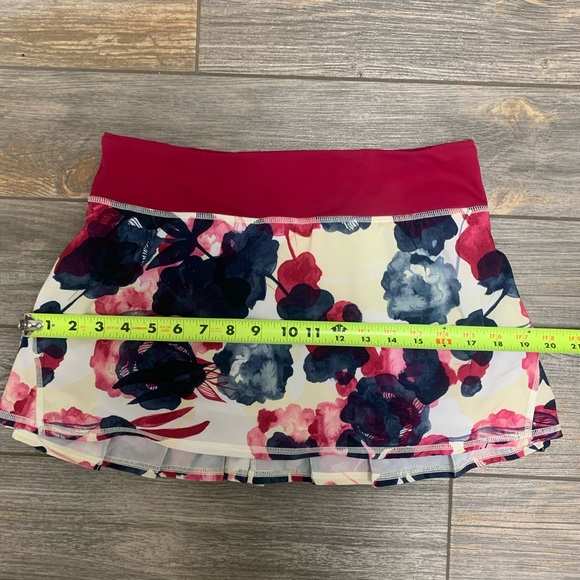 Lululemon Pace Setter Inky Floral Bumble Berry 6 - Picture 12 of 14